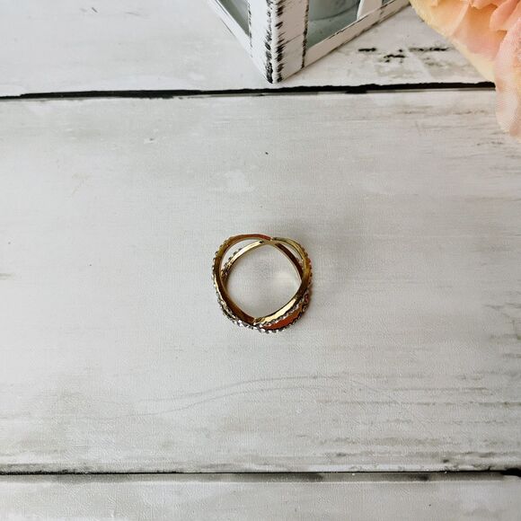 NEW Gold Tone Rhinestone X Crossed Women's Ring Size 6.5 Eclectic Funky - Picture 3 of 4